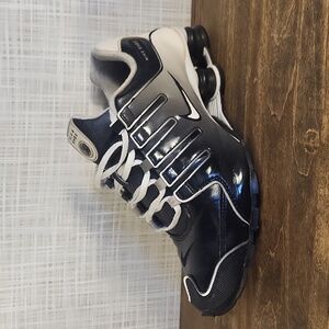 Nike Shox NZ Watershield, Metallic Silver Obsidian White